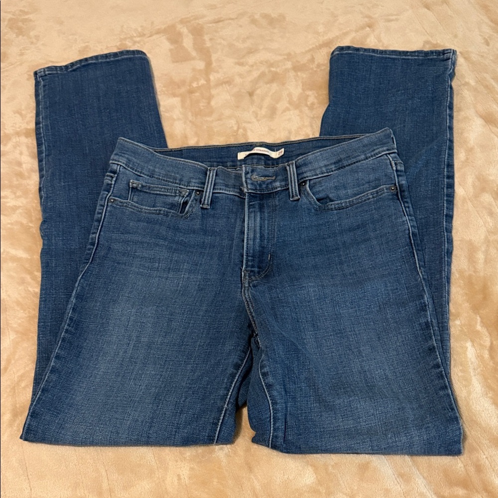 Levi slimming straight 29